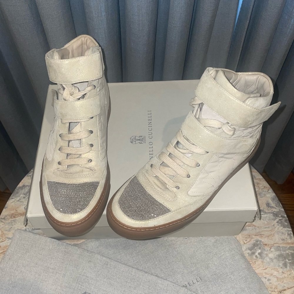 Light suede and golden metallic Brunello Cucinelli hightops, excellent condition